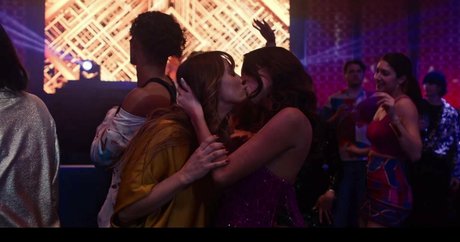 Kaley Cuoco top pornstar photos