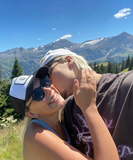 nude young onlyfans free xxx images