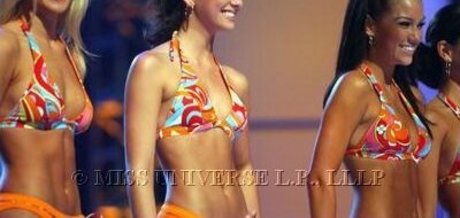 Shelley Hennig model perfect gallery