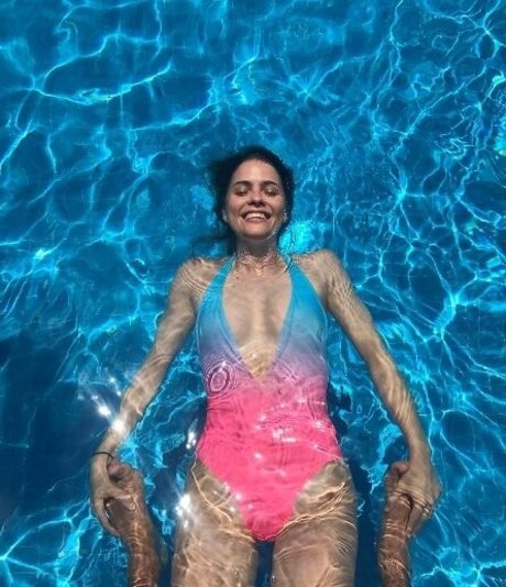 Shelley Hennig star nudes gallery