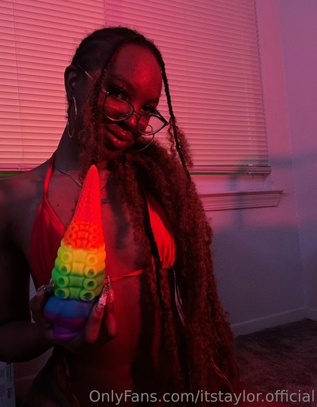 itstaylor official perfect actress galleries