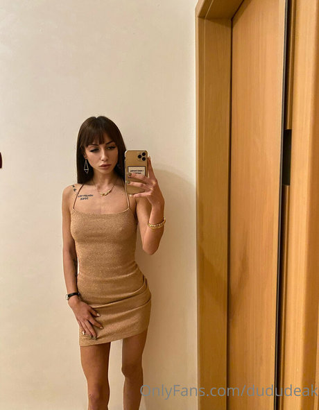 dududeak star erotic image