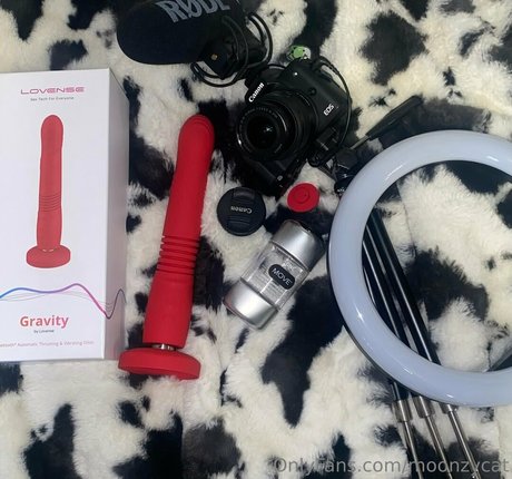 Moonzycat hd star pics