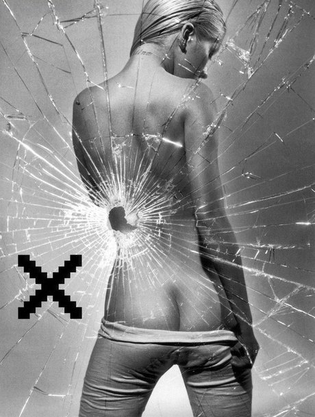 Christina Aguilera star sexy pics