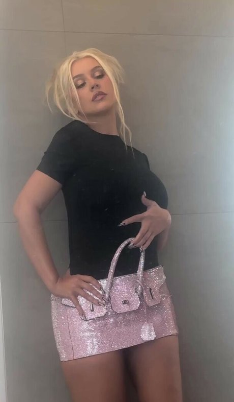 Christina Aguilera model best pics