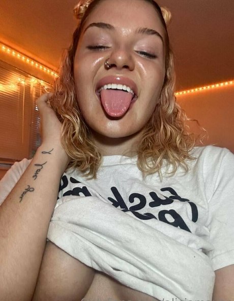 squirting pussy onlyfans art nude photos