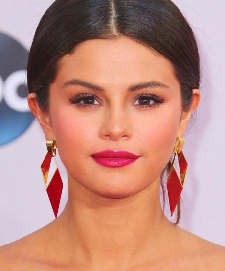 big tits nerd onlyfans erotic pics