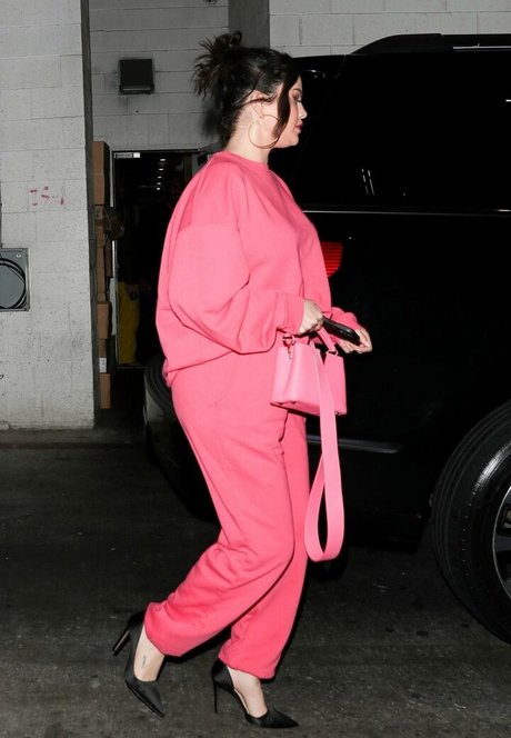 shemale handjob onlyfans beautiful naked pic