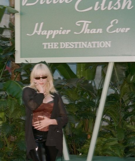 one onlyfans erotic picture