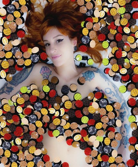 Mariana Ayres erotic actress images