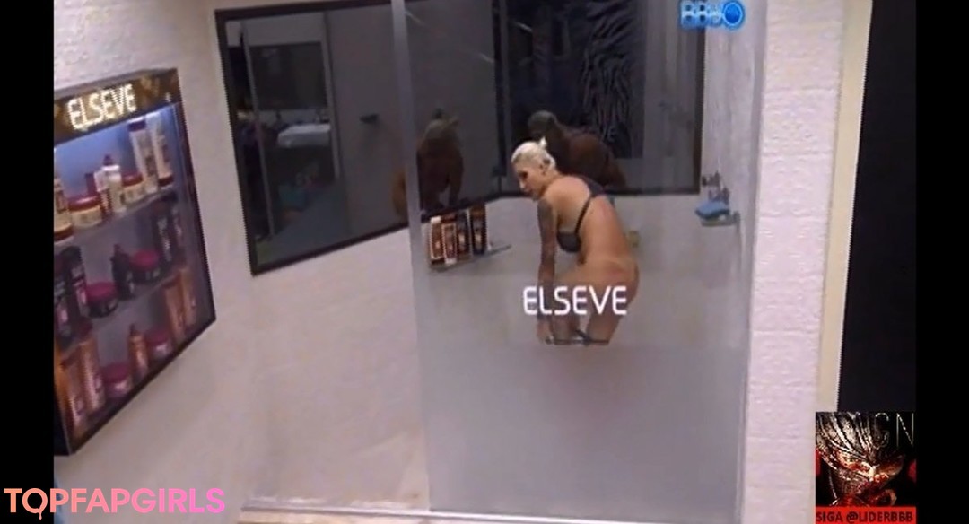 Clara Aguilar model top gallery