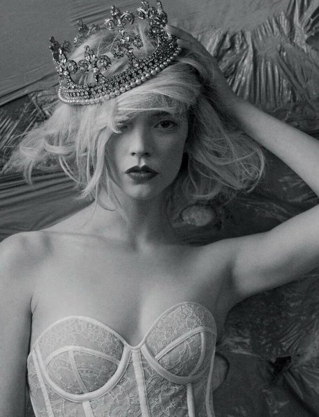 black female onlyfans pornographic pic