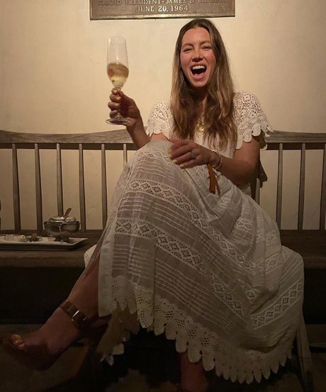 Jessica Biel pornstar nude galleries