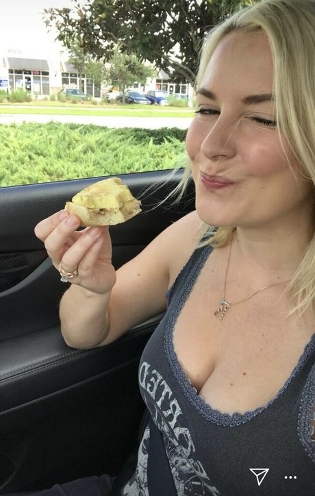 big tits mom onlyfans hot xxx picture