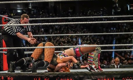 Becky Lynch free actress pic