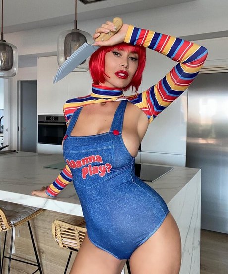 Eva Padlock art star pics