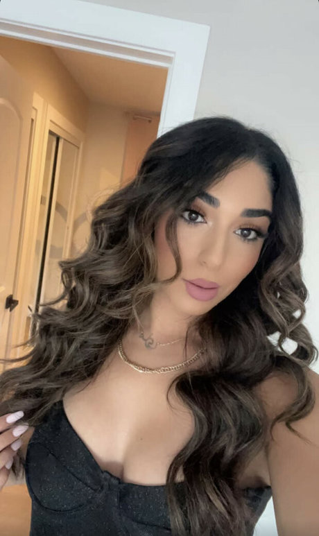 Mary Noura star best images