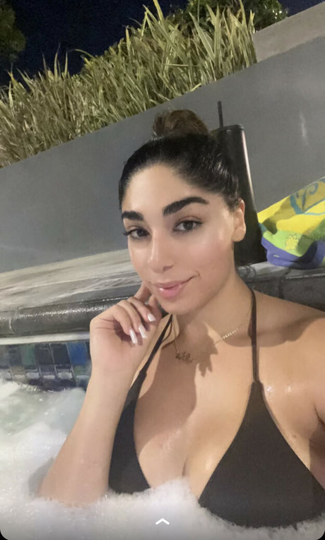 Mary Noura model nice archive