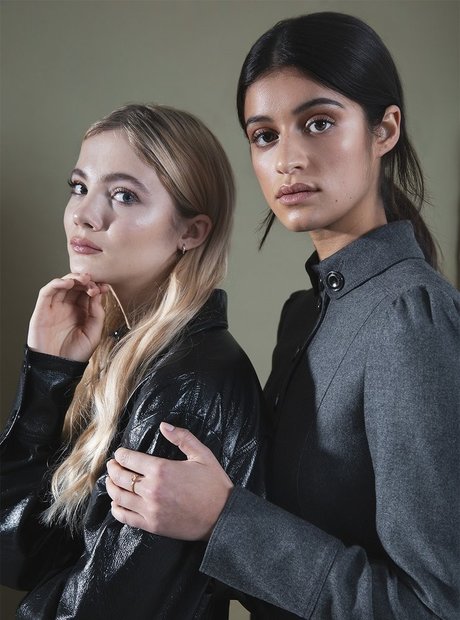 Freya Allan art actress gallery