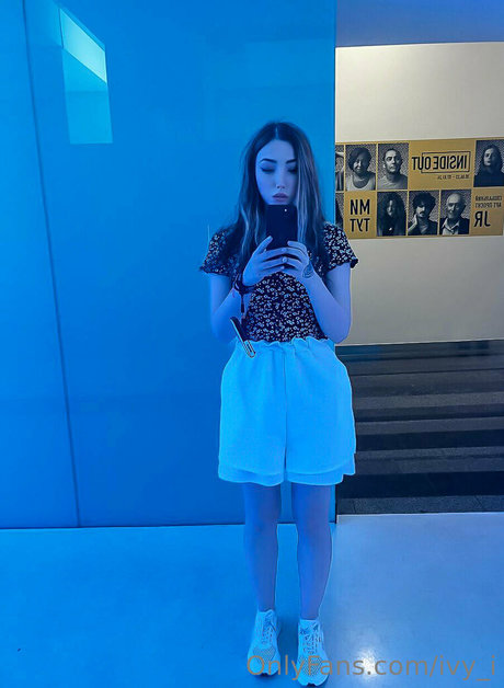 moms onlyfans free photos