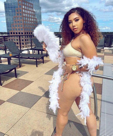 Kiah Dream model hd images