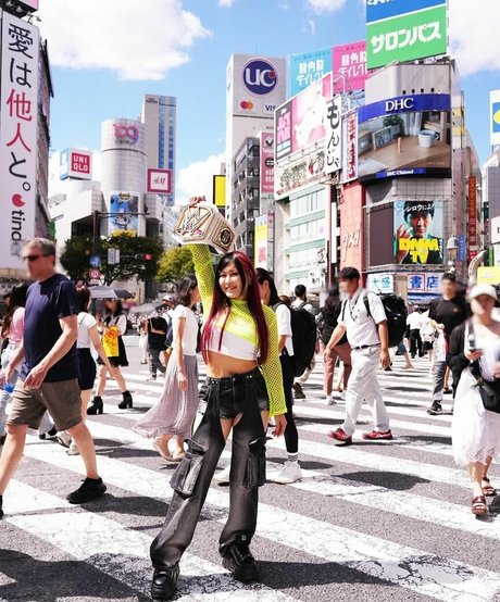 moms onlyfans best picture