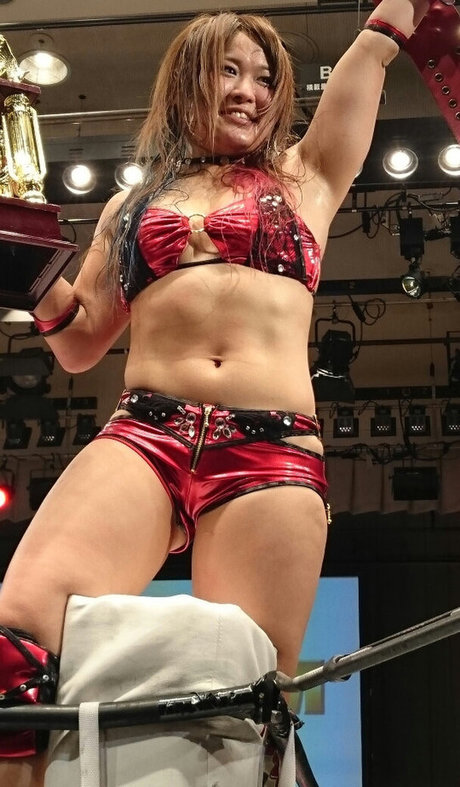 Iyo Sky hot star archive