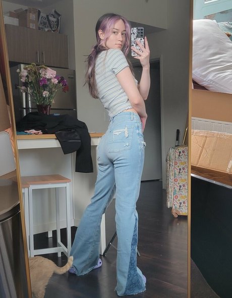 QueenTofu pornstar exclusive pictures