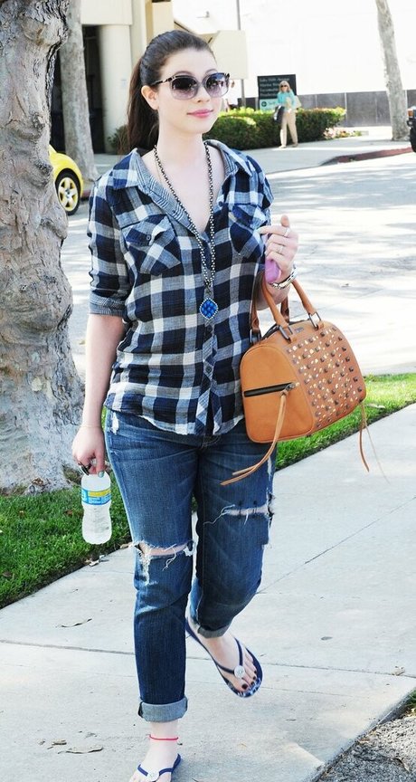 Michelle Trachtenberg star pretty pictures