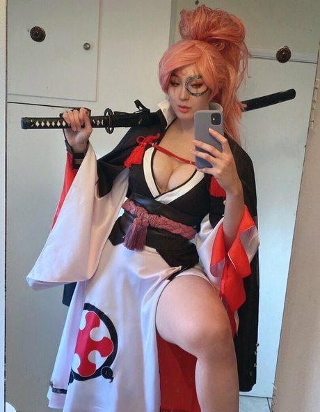 Caytie Cosplay erotic actress pics