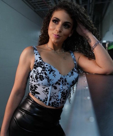 Samantha Irvin nude pornstar images