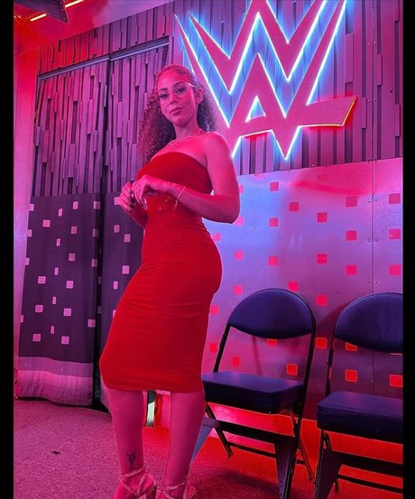 Samantha Irvin free star photo