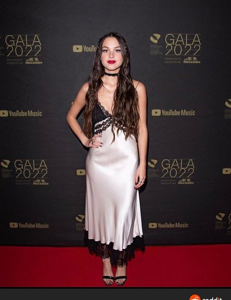 Olivia Rodrigo nice actress image