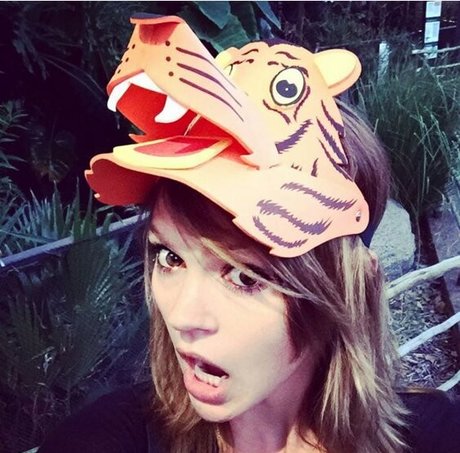 Aimee Richelle Teegarden nice actress pics