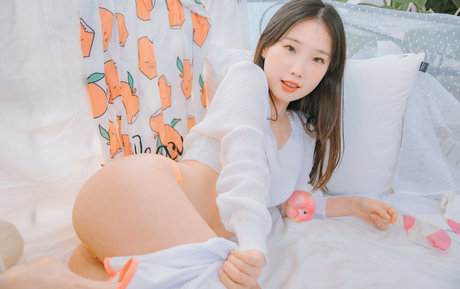 Pureding porn actress pics