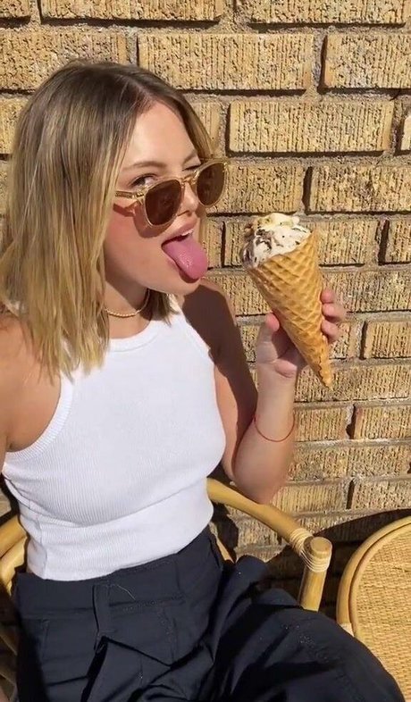 Olivia Holt model sexy archive