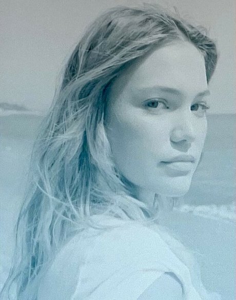 Olivia Holt exclusive star photos