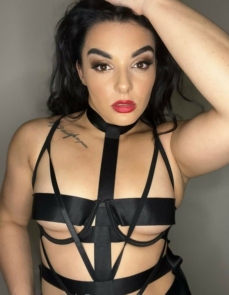 Deonna Purrazzo model porn photo