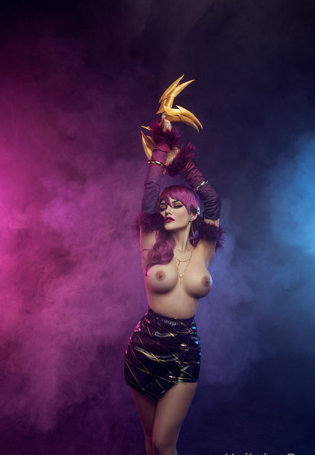 blonde babe onlyfans art naked pictures