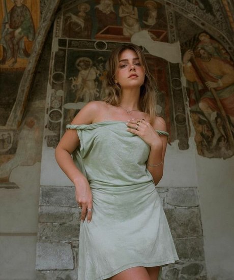 Jessy Hartel star hot images