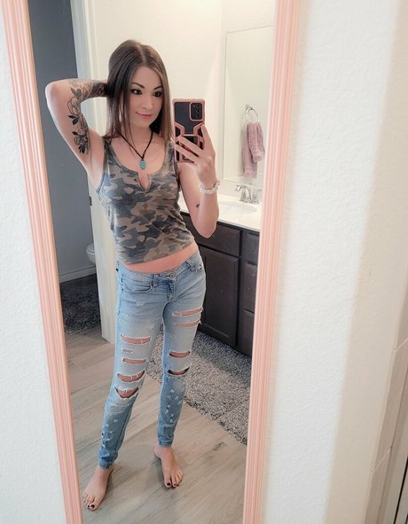 MelonieMac star sex archive