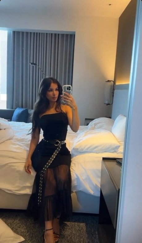 Sssniperwolf nudes actress image