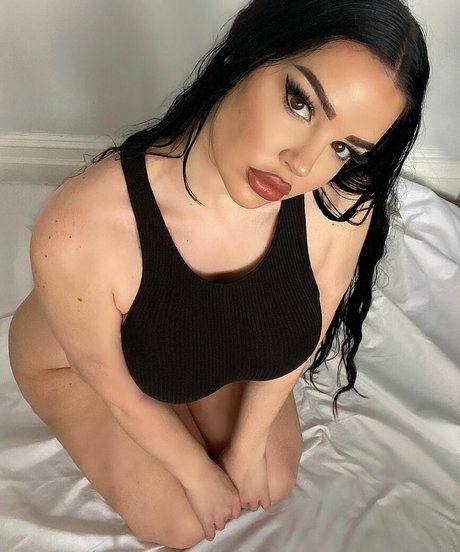 Elizabeth Georgina top actress galleries