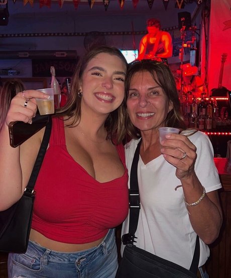 seerahb2 star erotic pics