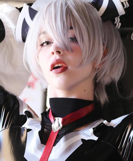 emquizii erotic actress gallery