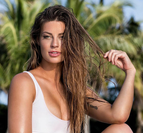 Hannah Stocking star best img