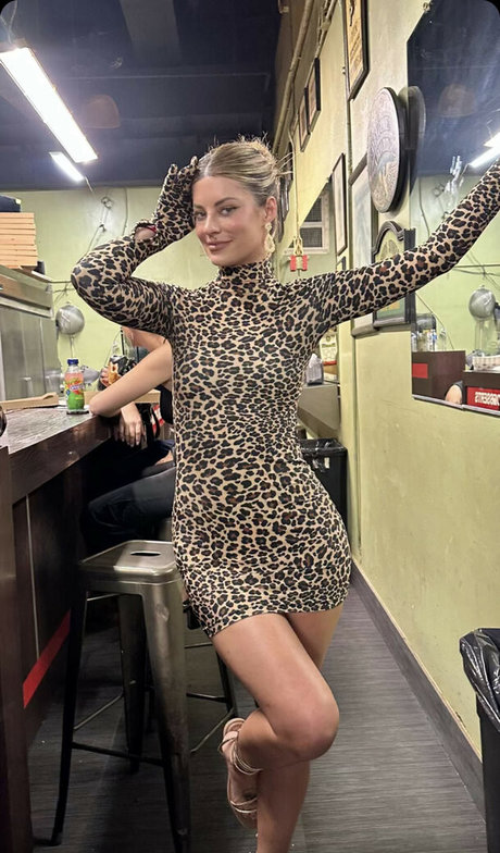 Hannah Stocking nudes star pics