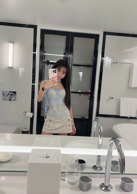 arab blowjob onlyfans adult photo