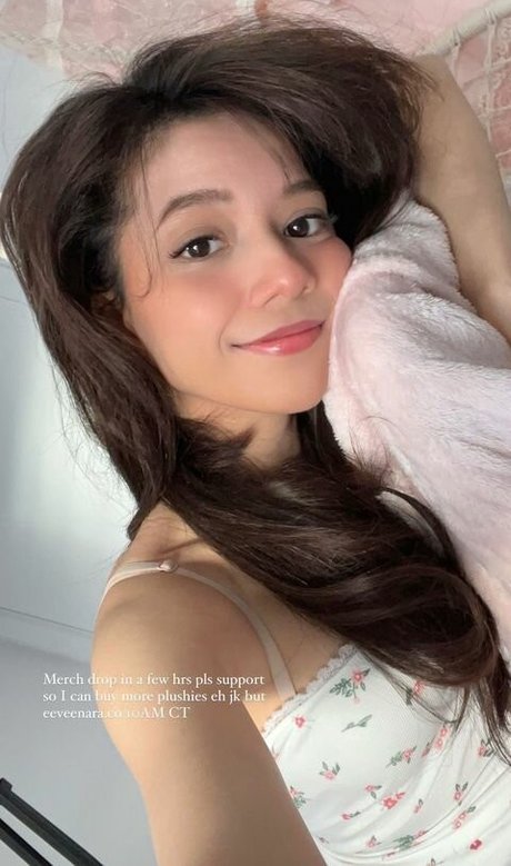 Eeeveenara pornstar sexy photos