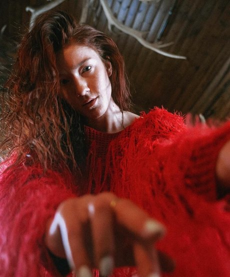 Alanna Jade Taylor exclusive model pic